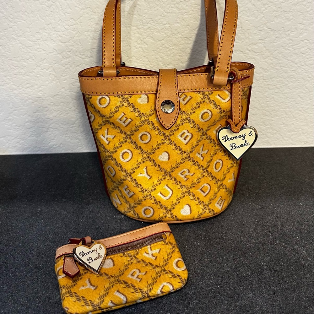 Vintage Yellow Dooney and Bourke Bucket Bag Purse and matching coin purse